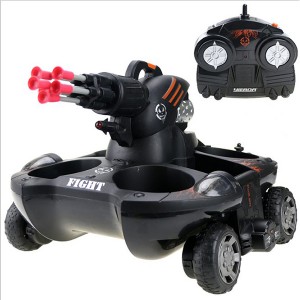 Hot sale amphibious remote control tank ship, 2020 new Four-wheel drive remote control charging launch car toy